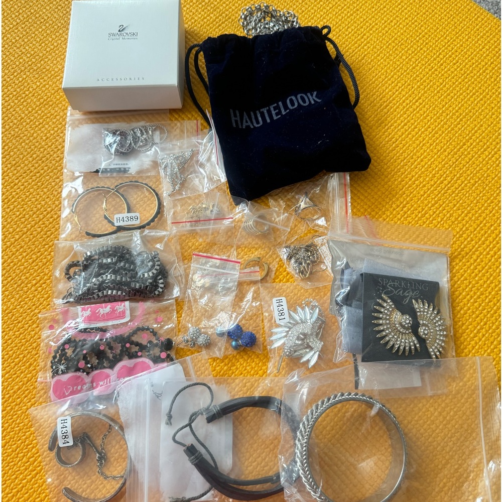 Jewelry box 20 pieces